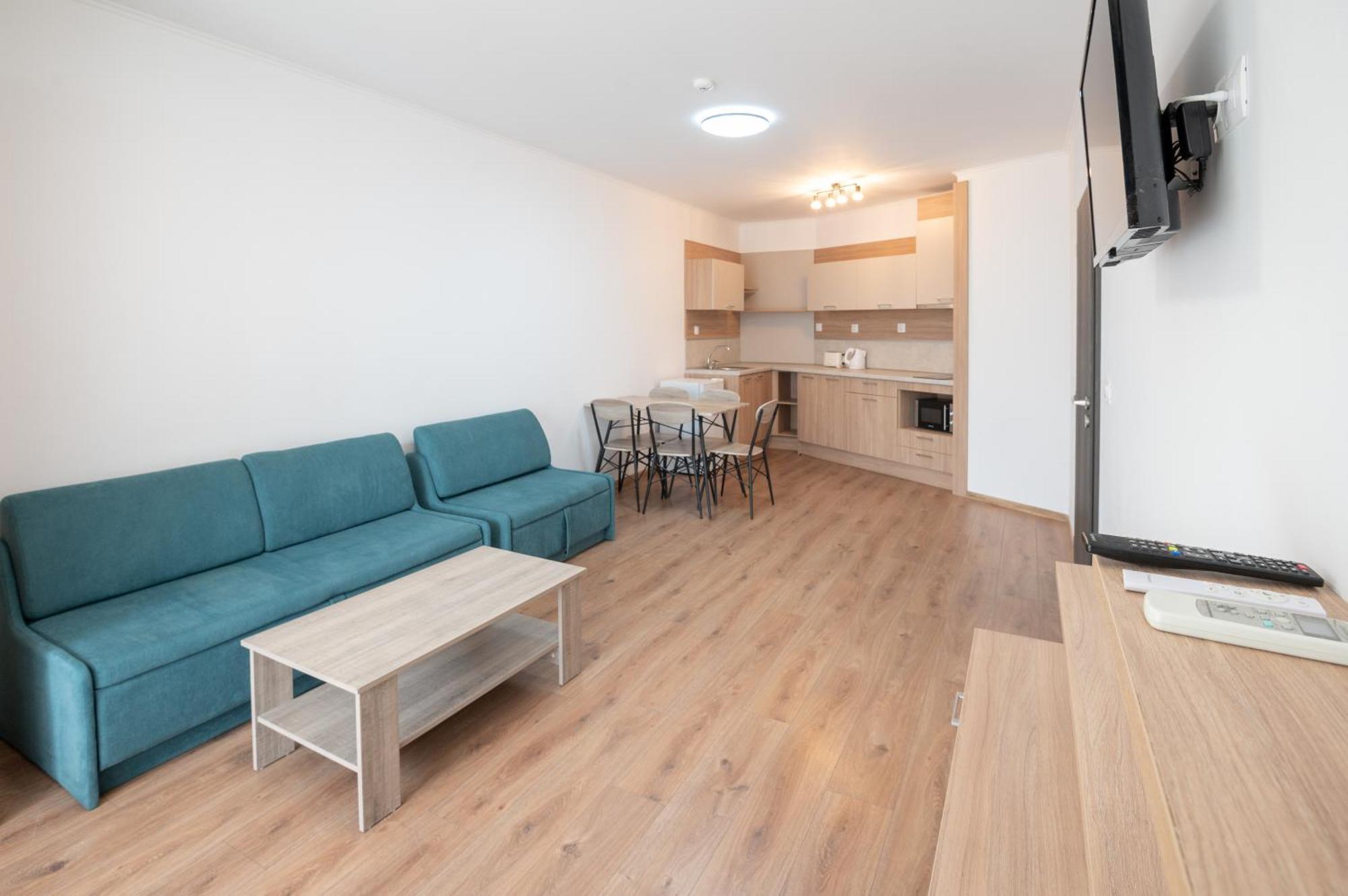 Samara With Relax Area Готель